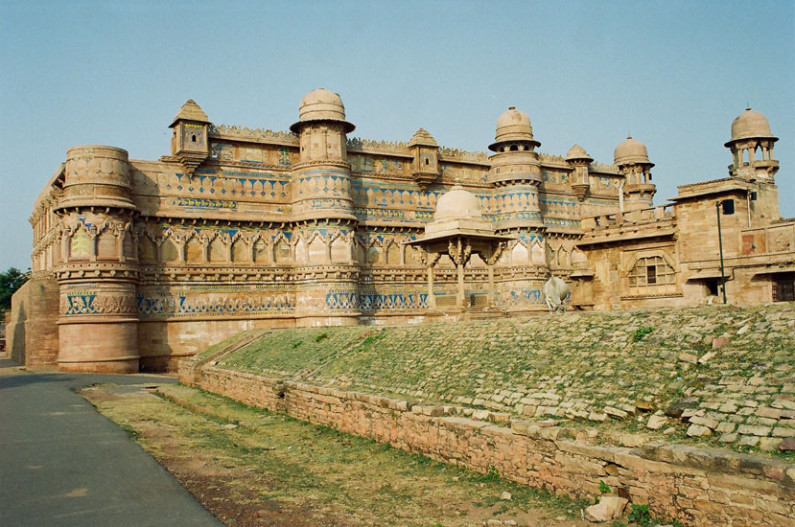 Pearl Among Fortresses: Gwalior Fort