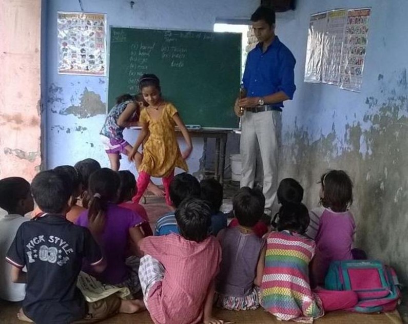 Temple of learning: School in Pathwari Maa temple draws Muslims in Agra ...