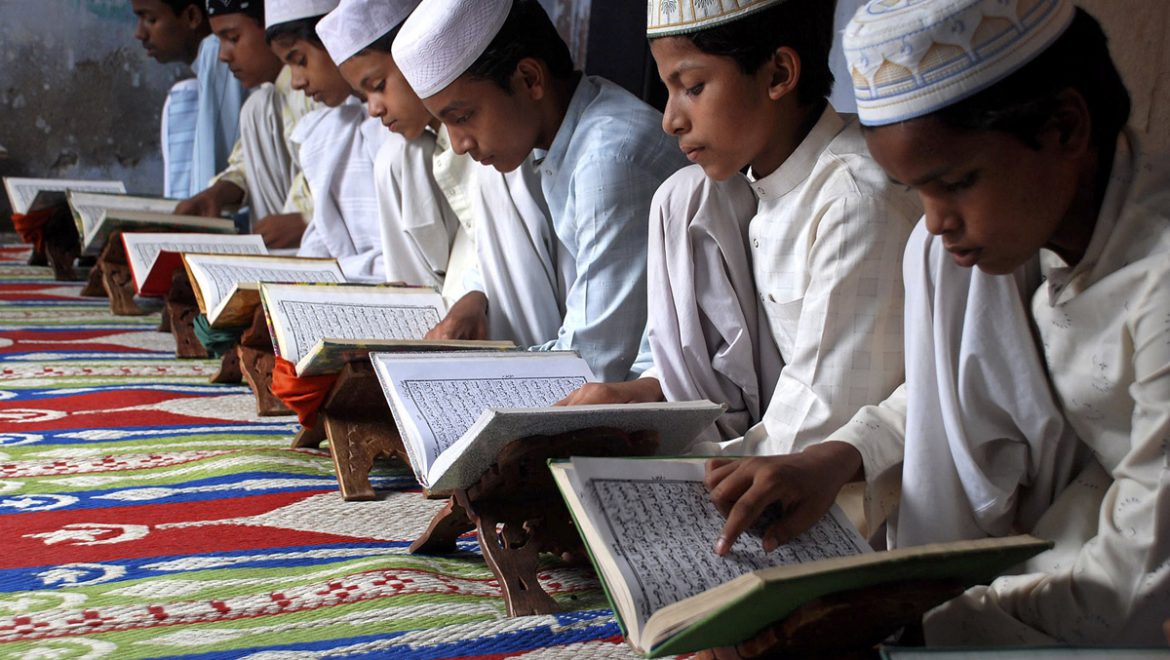 more-than-half-of-azamgarh-madrasas-violate-norms-govt-sanskriti