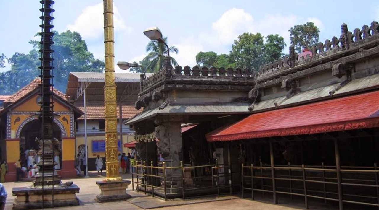 2300 Years Old Non Rusting Pillar Of Kollur Mookambika Temple ...